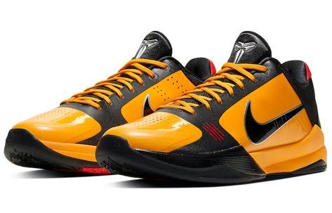 The Legend - Nike Kobe 5 Protro “Bruce Lee” the Kobe 5 Protro is bringing back the OG and iconic color scheme “Bruce Lee” it composed by Yellow and Black colorway, shout out to the signature yellow jumpsuit of Bruce Lee and red scratches mark the forefoot. Kobe 5 Protro, Tenis Basketball, Kobe 5, Bryant Basketball, Bola Basket, Yellow Jumpsuit, Nike Zoom Kobe, Kobe Shoes, Baskets Nike