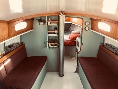 Wood Boat Interior, Boat Picture Ideas, Yacht Decor Boat Interior, Sailing Yacht Interior, Cuddy Cabin Boat, Cabin Cruiser Boat, Sailboat Restoration, Yacht Concept, Liveaboard Sailboat