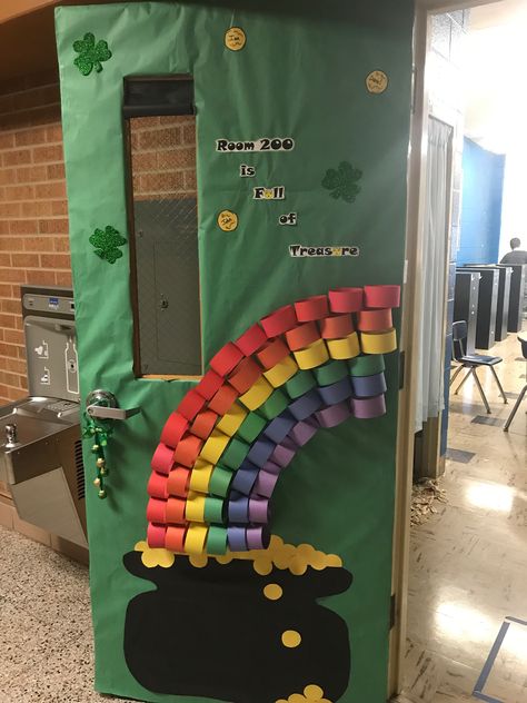 St Patrick's Day Classroom Door, St Patricks Day Door Decor Ideas, St Patrick’s Day Office Decor, St Patrick’s Door Decorations, Saint Patrick’s Day Door Decorations, St Patricks Day Decorations Decor Ideas For Class Room, St Patricks Day Door Decorations Daycare, St Patricks Day Door Decoration, St Patrick’s Day Door Decorations