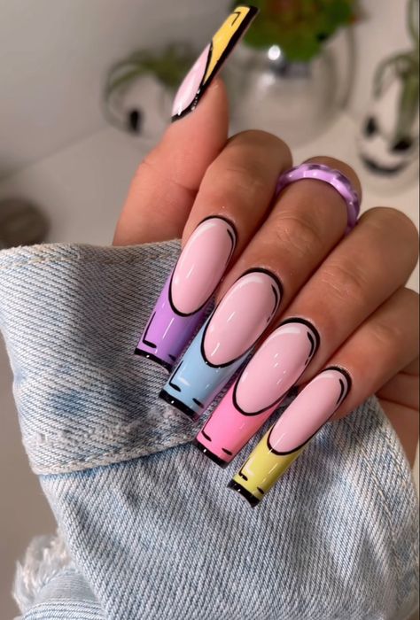 Acrylic Nail Cartoon Designs, Purple Pop Art Nails, Green Pop Art Nails, Black And Pastel Nails, Pop Art Acrylic Nails, Uñas Comic Pop, Pink And Purple Nail Ideas, Cartoon Pop Art Nails, Comic Nails Designs