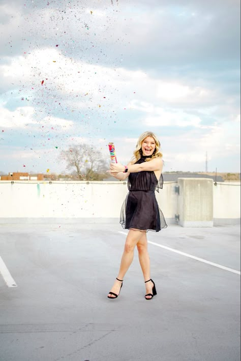 Bday Party Photoshoot, Downtown Photoshoot Birthday, 21st Birthday Outdoor Photoshoot, 19 Birthday Photoshoot Outside, Guy Birthday Photoshoot Ideas, 19th Birthday Photoshoot Outdoor, 21 Birthday Photoshoot Outdoor, 16th Bday Photoshoot Ideas, Sweet Sixteen Photoshoot Ideas