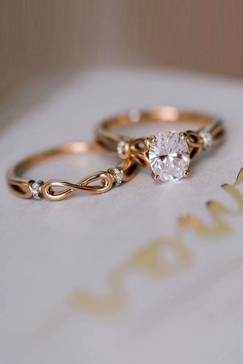 30 Utterly Gorgeous Engagement Ring Ideas ❤️ See more: http://www.weddingforward.com/engagement-ring-inspiration/ #wedding Marriage Rings Couple, Marriage Rings Couple Unique, Kirk Kara Engagement Rings, Marriage Rings, Wedding Ring Sets Unique, Infinity Engagement Ring, Engagement Ring Inspiration, Beautiful Wedding Rings, Custom Wedding Rings