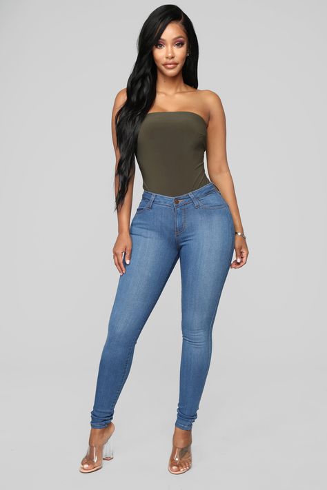 Bodysuit and jeans outfits