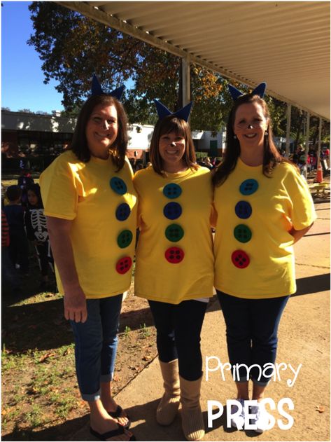 I've been meaning to write this post for a while to show what we were up to the last part of October, and even though Halloween has come and... Pete The Cat Halloween Costume, Pete The Cat Halloween, Pete The Cat Costume, Storybook Character Costumes, Book Characters Dress Up, Teacher Costume, Book Character Day, Teacher Halloween Costumes, Book Costumes