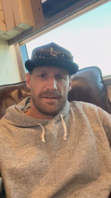 Chase Rice Selfie 2024, Chase Rice Selfie, Mimosas Brunch, Apple Store Gift Card, Chase Rice, Coffee Scrub, Country Music Singers, Sandra Bullock, Apple Store