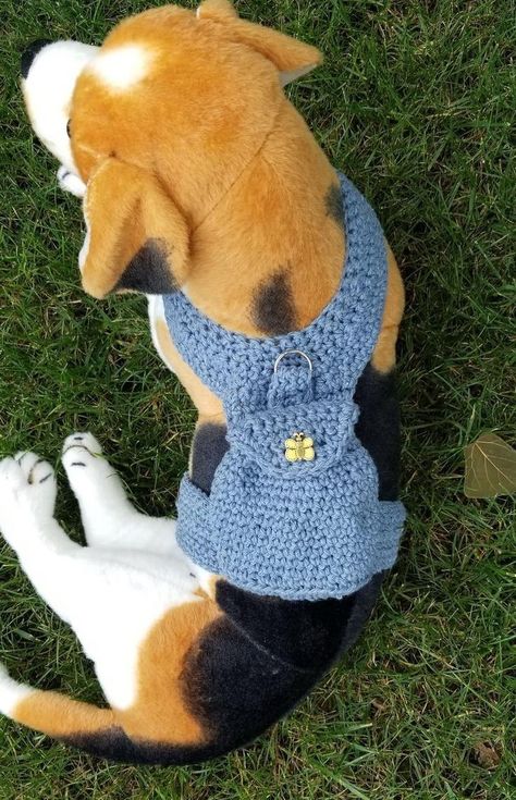 Harness Pattern, Kat Haken, Crochet Dog Clothes, Dog Sweater Crochet Pattern, Crochet Dog Patterns, Crochet Dog Sweater, Crochet Backpack, Mode Crochet, Dog Backpack