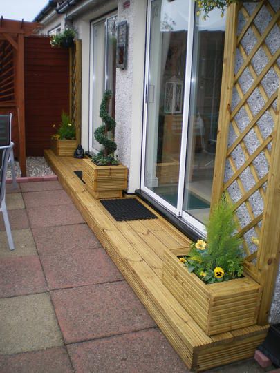 my new rear doorstep Doorstep Ideas, Small Side Yard, Decking Boards, Garden Picture, Front Garden Landscape, Brick Ranch, Door Steps, Craftsman Bungalows, Garden Pictures