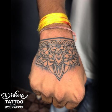 Hand Tattoos Mandala, Small Wrist Tattoos For Guys, Goldberg Tattoo, Tattoos For Guys Simple, Mandala Tattoo Hand, Boys Hand Tattoo, Hand Tattoo Cover Up, Men Henna Tattoo, Mandala Tattoo Shoulder