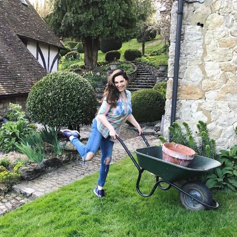 Kelly has a skip in her step at her apple and pear farm in Kent Peter Crouch, Peter Andre, Abbey Clancy, Mark Wright, Outdoor Look, Alesha Dixon, Big Breakfast, British Garden, Michelle Keegan