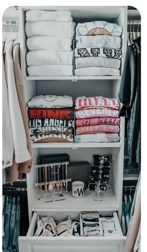 Bathroom Closet Remodel, Organized Wardrobe, Family Closet, Closet Solutions, Room Organization Bedroom, Apartment Decorating On A Budget, Wardrobe Organisation, Closet Renovation, Closet Shelf Organization