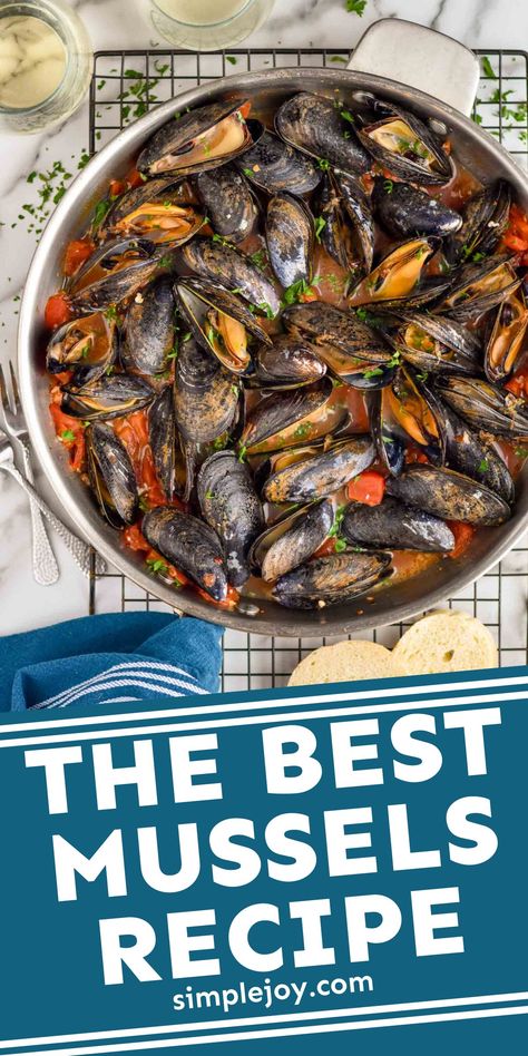 Mussels Recipe Without Wine, How To Cook Live Mussels, Musells Recipe, How To Cook Muscles, Blue Cheese Mussels Recipe, Steamed Mussels Recipe Garlic, Cooking Mussels Recipes, How To Cook Mussels Recipes, Bbq Mussels Recipe