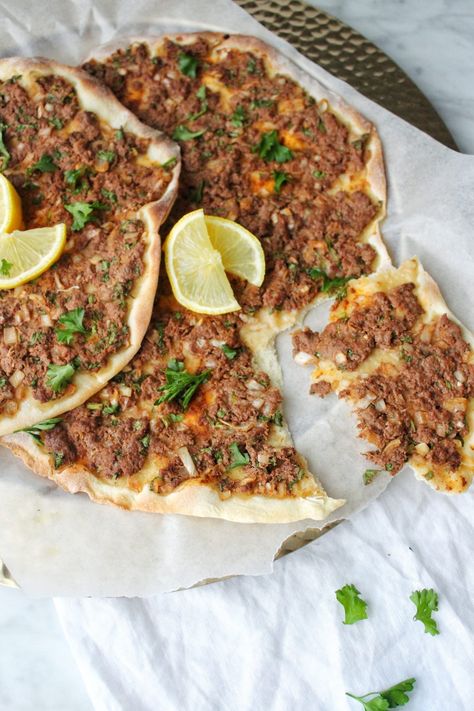 This Lahm Bi Ajeen is an authentic Middle Eastern Flatbread made with perfectly spiced beef and a delicious soft dough. It's a must try. Recipes For Ramadan, Middle East Food, Middle East Recipes, Iftar Recipes, Spiced Beef, For Ramadan, Eastern Cuisine, Lebanese Recipes, Middle Eastern Recipes