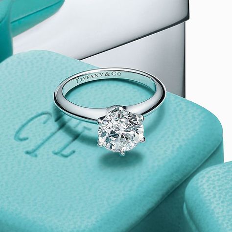 Tiffany Setting Engagement Ring, Wedding Ring Sets Simple, Mens Wedding Rings Vintage, Tiffany Diamond Ring, Tiffany Wedding Rings, Top Engagement Rings, Tiffany Engagement Ring, Cushion Cut Diamond Engagement Ring, Surprise Her