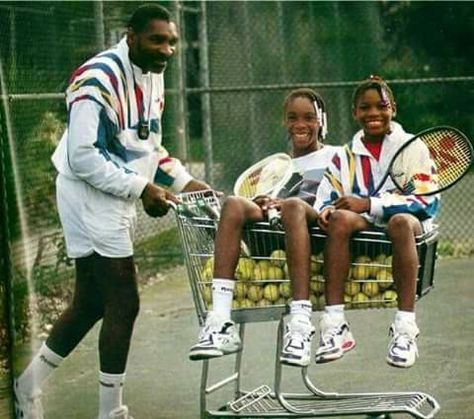 Richard Serena and Venus. Serina Williams, Serena Williams Tennis, Venus And Serena Williams, Williams Tennis, My Sisters Keeper, Richard Williams, Tennis Legends, Tennis Coach, Vintage Tennis