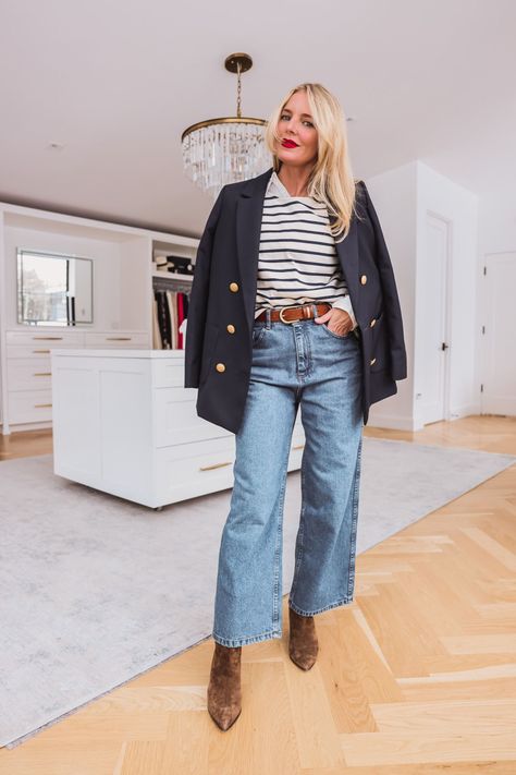 How to Style Jeans and Heels Jeans 40 Year Old, Fall Cropped Jeans Outfit, J Mclaughlin Style, Wide Leg Jeans Outfit Over 40 Women, Cropped Jeans With Sneakers, How To Style Jeans, Wide Leg Jean Outfits, How To Wear Wide Leg Jeans, Styling Wide Leg Jeans