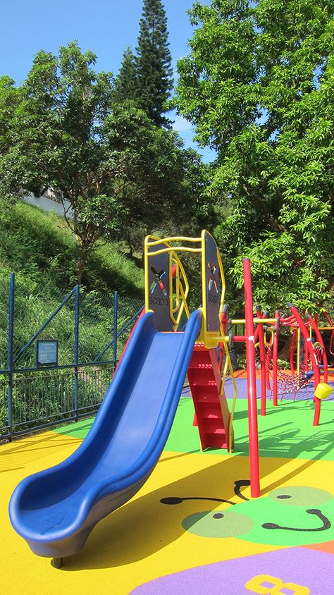 Slides Playground, Kindergarten Playground, Colorful Playground, Park Layout, Slide Playground, Playground Slides, Reduction Print, Yellow Slides, Playground Kids