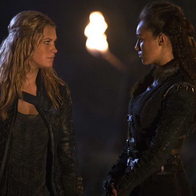 Clarke And Lexa Kiss, The 100 Season 3, Lexa E Clarke, Lexa Y Clarke, Clarke And Lexa, Lexa The 100, The 100 Clexa, The 100 Show, Eliza Taylor