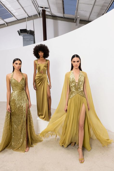 Zuhair Murad Spring 2023 Ready-to-Wear Collection | Vogue Zuhair Murad Spring 2023, White Jersey Dress, Zuhair Murad Haute Couture, 2023 Ready To Wear, Bustier Dress, Zuhair Murad, Spring 2023, Couture Collection, Primavera Estate