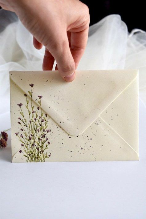 Mail Art Envelopes, Oil Painting Lessons, Ge Bort, Pen Pal Letters, Envelope Art, Painting Lessons, Homecoming Proposal Ideas, Homecoming Proposal, Mail Art