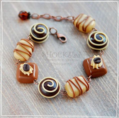 Candy Polymer Clay, Polymer Clay Bracelet Ideas, Diy Polymer Clay Ideas, Clay Charm Bracelet, Chocolate Accessories, Polymer Clay Charm Bracelet, Tree Art Diy, Polymer Clay Ideas, Polymer Clay Chocolate