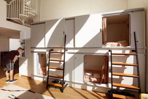 Bunk Bed Pods, Dorm Room Ideas Men, Luxury College Dorm, Dorm Room Floor Plan, Dorm Room Interior Design, Dorm Room Ideas Blue, Dorm Room Interior, Room Ideas Blue, Luxury Dorm