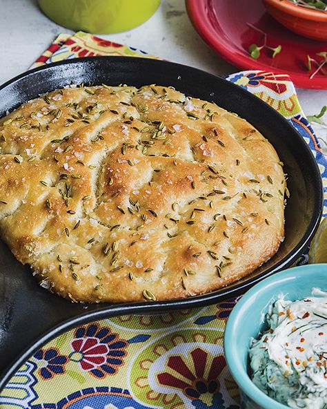 Easy bread cooked in a skillet and topped with fennel seed! Skillet Bread, Sweet Paul Magazine, Fennel Recipes, Knead Bread Recipe, Focaccia Recipe, Cast Iron Skillet Recipes, No Knead Bread, No Knead, Skillet Meals