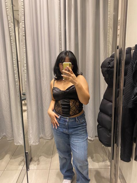 dressing room mirror selfie pic h&m midsize black lace top Corset Top Outfit Midsize, Corset Outfit Midsize, Room Mirror Selfie, Outfit Midsize, Dressing Room Mirror, Corset Top Outfit, Denim Jeans Outfit, Room Mirror, Corset Outfit