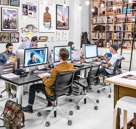 Coworking Office Design, Agency Office, Startup Office, Casey Neistat, Photography Office, Business Club, Small Office Design, Cool Office Space, Office Space Design