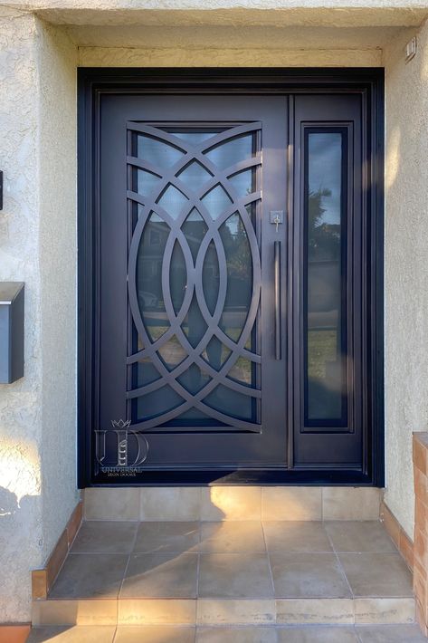 Front Door Handleset, Wrought Iron Entry Doors, Iron Entry Doors, Steel Door Design, Safety Door, Modern Front Door, Front Door Porch, Small House Design Plans, Main Door Design