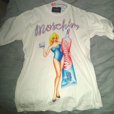 Moschino Couture T-Shirt Brand New Condition Oversized Small Moschino Toothpaste 2000s Room, Moschino Shirt, Moschino Teddy Bear, Moschino T Shirt, Moschino Couture, Moschino Logo, Winter Closet, Flower Shorts, Sequin Shirt