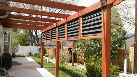 Outdoor Privacy Ideas Help You Create a Private Refuge - OZCO Building Products Outdoor Privacy Screen Panels, Cottage Patio, Small Pergola, Patio Privacy Screen, Patio Privacy, Pergola Attached To House, Backyard Privacy, Backyard Pavilion, Outdoor Living Rooms