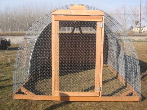 Project Freedom Ranger: Hoop House Build Chicken Barn, Cattle Panels, Portable Chicken Coop, Backyard Chicken Coop Plans, Chicken Pen, Chicken Tractors, Chicken Tractor, Coop Design, Coops Diy