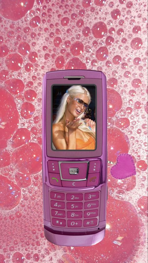 Paris Hilton On The Phone, Paris Hilton Background, Paris Hilton Wallpaper Iphone, Bimbocore Wallpaper Phone, Paris Hilton Wallpaper, Paris Hilton, Blackberry Phone, Iphone Wallpaper, Wallpapers