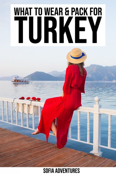 Traveling To Turkey Outfits, Winter Outfits For Turkey, Turkey Honeymoon Outfits, Turkey Outfit Ideas Summer, Spring In Turkey Outfit, Istanbul What To Wear, Outfit Ideas Turkey, Turkish Winter Fashion, Outfit Ideas For Turkey Vacation