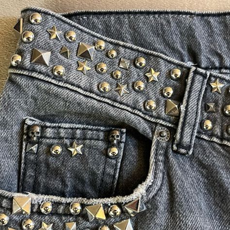 Shop bebedazzled's closet or find the perfect look from millions of stylists. Fast shipping and buyer protection. NWOT THE KOOPLES NELLY STUDDED GRAY JEANS: -Size: 25 -Mid/Low-Rise, Loose Fit -Short Fit/Cropped -GrayJeans/Distressed Look -Studded Front & Back Waist Band -Studded Front & Back Pockets -Polyester & Cotton **These Jeans have NEVER been worn** Pristine Condition Tags were cut to hide my purchase 😁 Studs On Clothes, Studded Clothes, Stud Aesthetic, Stud Clothing, Studded Shirt, Gray Jeans, Studded Jeans, Clothes Diy, Grunge Girl