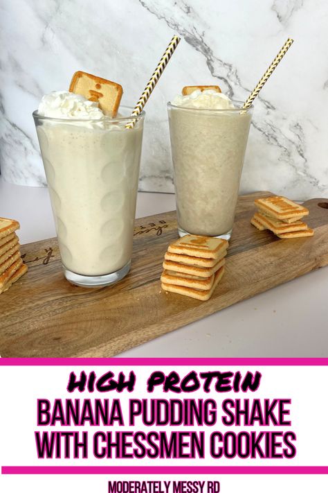 A delicious, nutritious, banana pudding protein shake with Chessmen cookies! This is a creamy dessert shake with 25 grams of protein, 4 grams of fiber, and 339 calories - but could easily make two smaller servings. This shake makes a delicious snack or healthier dessert option if you're a banana pudding lover! Banana Pudding Protein Shake, High Protein Banana Pudding, Pudding Protein Shake, Banana Pudding Protein, Cookie Banana Pudding, Banana Pudding Chessman Cookies, Protein Banana Pudding, Chessman Banana Pudding, Microbiome Recipes