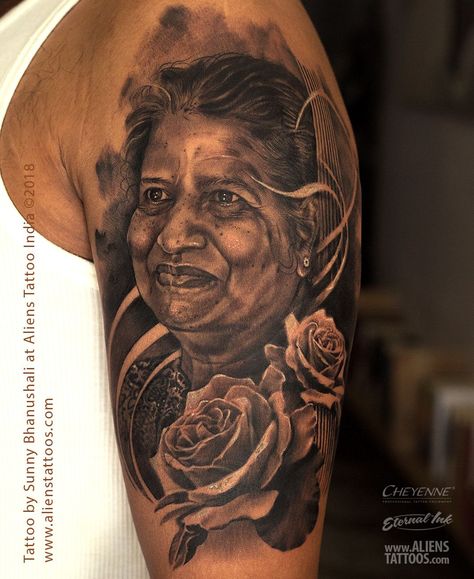 Portrait Memorial Tattoo Ideas, Face Portrait Tattoo Sleeve, Half Sleeve Portrait Tattoo, Parent Portrait Tattoo, Shoulder Portrait Tattoo, Mother Portrait Tattoo, Tattoos Grandma Memorial, Grandma Portrait Tattoo, Family Portrait Tattoo Sleeve