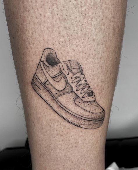 Air Force 1 Tattoo, Tattoo Pierna Hombre, Stipple Tattoo, Air Force Tattoo, Nike Tattoo, Shoe Tattoo, Tattoo Pierna, 2023 Tattoo, Shoe Tattoos