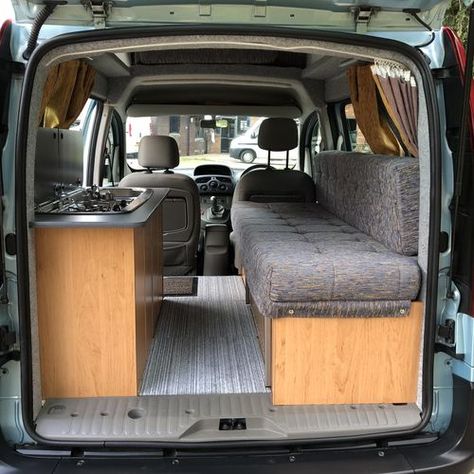 Renault Kangoo Camper Diy, Kangoo Van Conversion, Renault Kangoo Camper, Vw Caddy Maxi Life, Mercedes Vito Camper, Camper Van Shower, Berlingo Camper, Vw Caddy Maxi, Diy Caravan