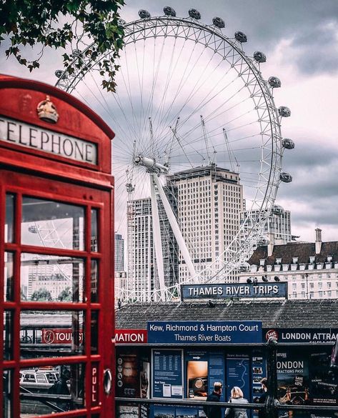 London Eye Photography, Foto Muro Collage, Red Phone Booth, London Dreams, River Trip, Eyes Wallpaper, Photos Of Eyes, Europe Winter, Back Ground