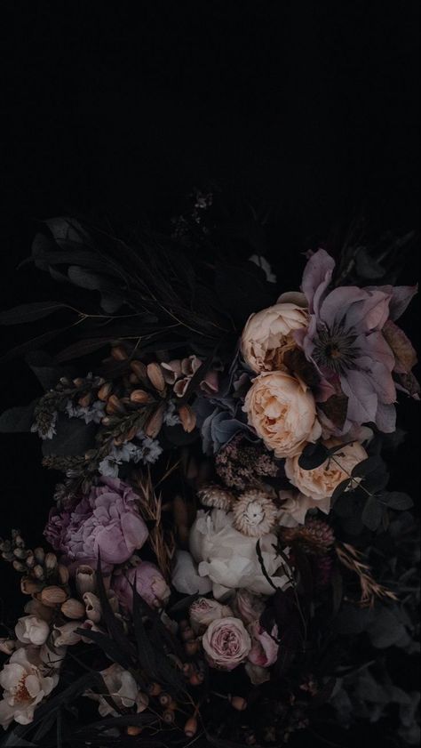 Cocoppa Wallpaper, Vintage Flowers Wallpaper, Witchy Wallpaper, Midnight Garden, Kunst Inspiration, Dark Flowers, Flower Background Wallpaper, Pretty Wallpapers Backgrounds, Dark Floral