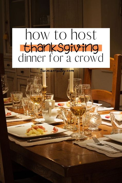 Learn 7 steps to host your first Thanksgiving dinner for a large crowd, including tips for planning, shopping, decor, and dining. #thanksgiving #dinner #holidays #hosting #family #thanksgivingtips #familydinner #Twiniversity Thanksgiving Tables For A Large Crowd, Thanksgiving Dinner Buffet Setup, Cranberry Walnut Salad, Shopping Decor, Hosting Thanksgiving Dinner, Pumpkin Pancake Recipe, Thanksgiving Dinner Party, Thanksgiving Turkey Leftovers, Dinner Host