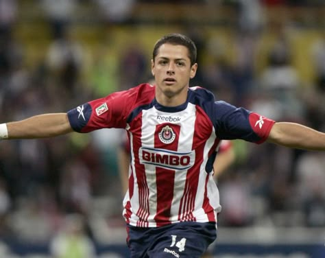 Chivas Soccer, Mexican Soccer, Javier Hernandez, Mexico National Team, Mexico Soccer, Soccer Birthday, Football Icon, Major League Soccer, Gender Envy