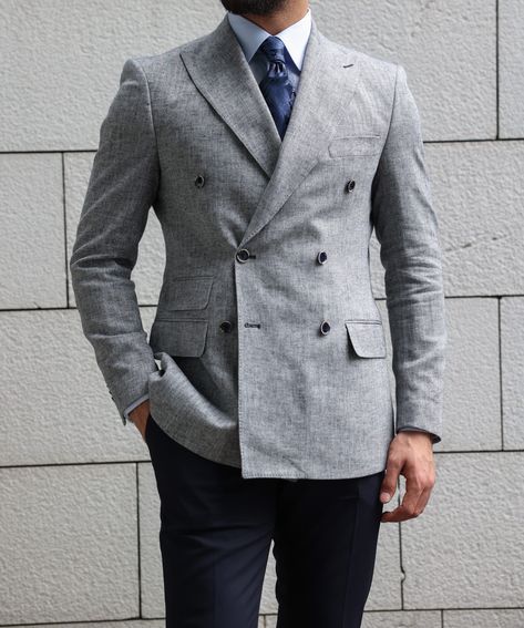 Light Grey Double Breasted Suit Men, Grey Double Breasted Blazer Men, Grey Double Breasted Suit Men, Light Grey Blazer Outfit Men, Grey Blazer Black Pants, Gray Blazer Men, Grey Blazer Outfit Men, Suite Men, Double Breasted Blazer Men