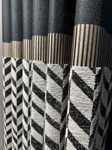 Black Gold White Gray Brown Curtains, Luxury Modern Living Room Curtain Panel  * Flat out curtain width is 118" (300 cm) * 6 different color patterns are available.  🛒How to Purchase: * Kindly select the desired length and color pattern from the drop-down menu. * Please specify the Grommet Color Number in the 'Add your personalization' comment box. * To add blackout lining ; https://www.etsy.com/listing/1312621707/add-blackout-lining-or-cotton-blend 🪟Curtain Heading Option Grommets / Eyelets ( Black And White Curtains, Modern Drapes, Curtains Luxury, Curtains Living Room Modern, Brown Curtains, Curtain Headings, Yellow Curtains, Gold Curtains, Living Room Styles