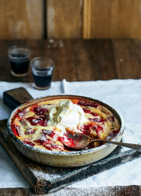 Raspberry Clafoutis Recipe, Clafoutis Recipes, Rhubarb Desserts, Rhubarb Recipes, How Sweet Eats, Food Cakes, Fruit Desserts, Favorite Desserts, Rhubarb