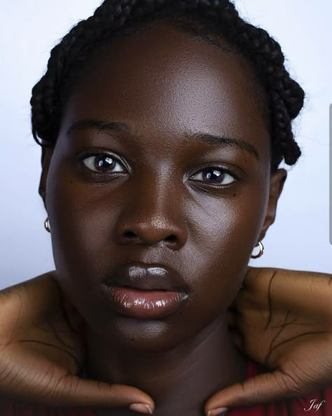 Dark Skin Blue Eyes, Tattoos On Black Skin, Face References, Dark Skin Beauty, Dark Skin Women, Beautiful Lips, Black Features, Girls Black, African Beauty