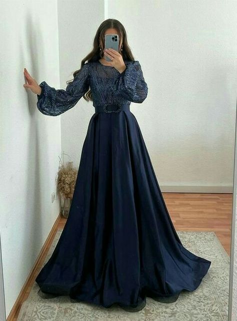 Frocks For Farewell Party, Indian Long Gowns Party Wear, Modest Prom Dresses Ball Gown, Farewell Gown Ideas, Gowns For Farewell, Dresses For Farewell Party In School, Party Gowns Indian, Farewell Party Dress Ideas, Dress For Farewell