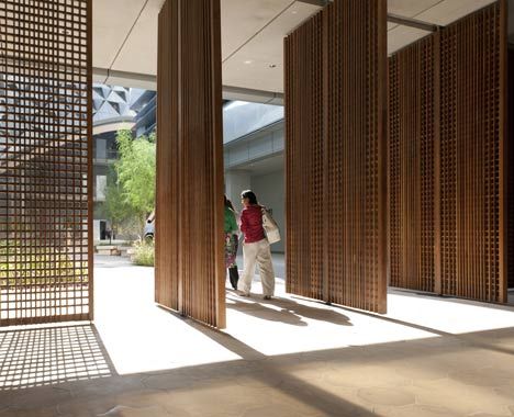 pivoting screens sleek natural wood delicate detailed Masdar City, Detail Arsitektur, Pacific Green, Interior Design Institute, Future Buildings, Foster Partners, Pivot Doors, Contract Furniture, Traditional Architecture