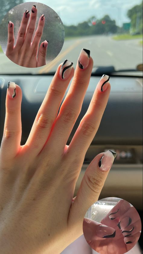 Black Nails Formal, Nail Art Designs Short Nails Black White, Black And White Graduation Nails, Black Wedding Nails Bridesmaid, Black And White Dip Nails, Easy Black Nails, Hoco Nails For Black Dress, Nails For Black Prom Dress, Black White Silver Nails